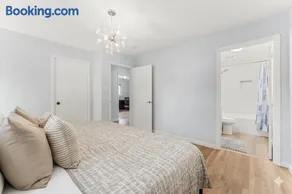 3br Home in Quiet Neighborhood - Image 4