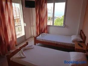 House Papus - Image 1