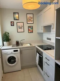 Cosy Ground-Floor Flat in Omagh Centrally located - Image 4