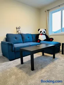 Private Guest Space & Lounge Near Jasper - Image 1