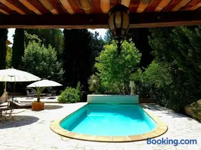 Le clos de la tour cassis piscine chauffée - Image 4