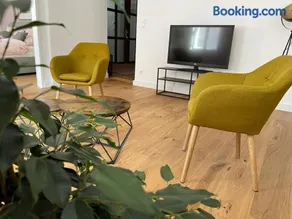 Dachau Altstadt Apartment mit Küche für bis zu 6 Gäste nahe Schloss und ÖPNV - Image 3
