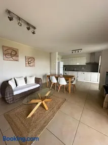 Manureva Calvi - Image 3