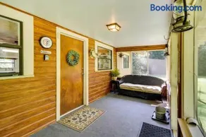 Rivers Edge Retreat - Image 1