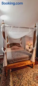 Cool Apartment - Image 2