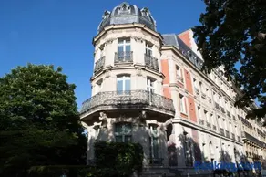 La Réserve Paris Apartments - Image 2