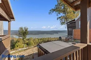 Wood Haven Cabin with a hot tub fire pit & indoor pool - Image 2