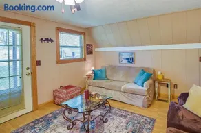 Dog-Friendly Home Rental ~ 5 Mi to Cave Run Lake! - Image 5