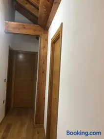 Apartamento dúplex en Sort con piscina - Image 2
