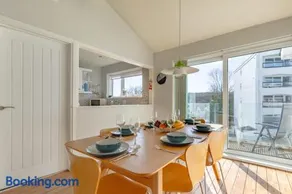 3 Bed in Saundersfoot oc-pw522a - Image 4
