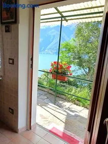 Il Glicine sul Lago - Image 2