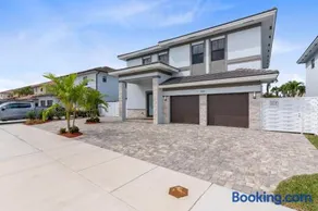Miami Oasis Villa, Your Luxury Haven - Image 2