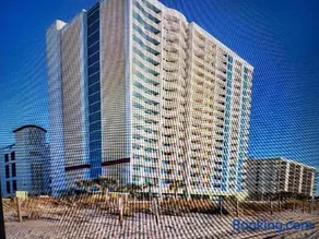 Towers On The Grove - Image 3