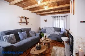 Oiti Mountain Apartments - Image 4