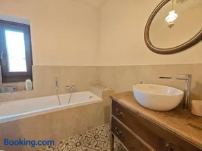 Villa Maria - Image 3