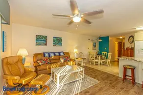2 Bed 2 Bath Ground Level Golf Colony 33I Only 2 Miles To The Beach - Image 3