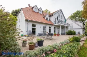 Herrenhaus Jürgenshof - Image 2