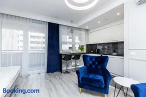 Premium Glamour Apartment by Krakow Home - Image 4