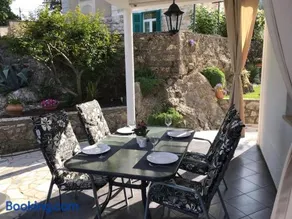 Apartments Mirna with parking - Image 3