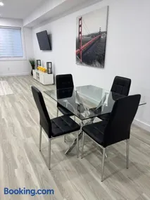 Stylish New Home Near Downtown & Highway - Image 4