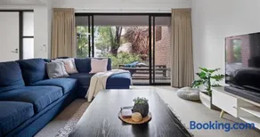Forest Edge Villa - Family Friendly - Walk To Town - Image 3