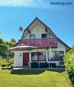 CatnBoots Haus - Image 1