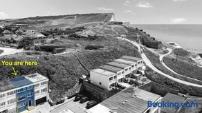 Cliff Rise - Image 2