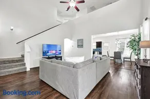 Charming accommodation in Houston! - Image 4
