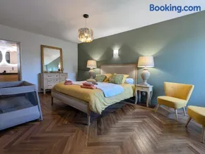 Maison avec piscine privative et jacuzzi à Rouvres-les-Bois - Image 5