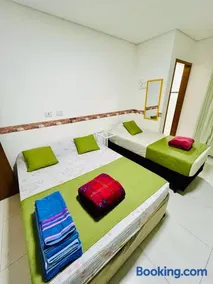 H34 Hotel - Image 5