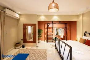 Play Foosball & Do Yoga - 1 BR Apt - Free Airport Pickup! - Image 5