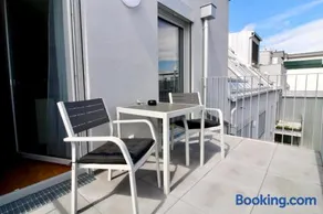 Modern Balcony Apartment with Pool close to Lake in "Donaustadt" - Image 1