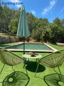 suite romantique jacuzzi & piscine privée en pleine forêt - Image 2