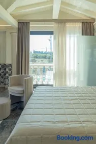 Thalos boutique home - Image 1