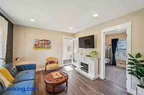 Renovated 2BR Home Near Notre Dame & Eddy St - Image 3