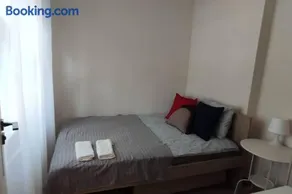 4 can stay. Free parking. Imanta - Image 2