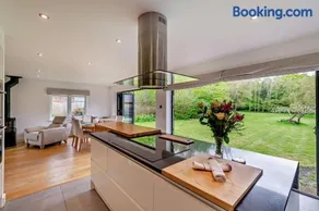 3 Bed in Biddenden oc-h28825 - Image 2