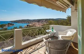 Bay View Hotel - Image 4