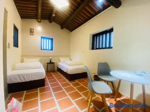 Wuzou Guesthouse - Image 1