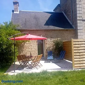 Cottage cosy en pierres à 25 mn de la côte de Granit rose - Image 1