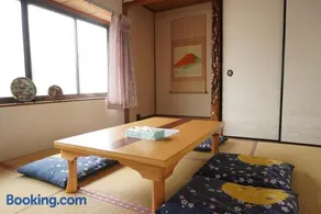Villa alive - Image 1
