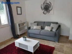 Joli studio calme et moderne - Image 1
