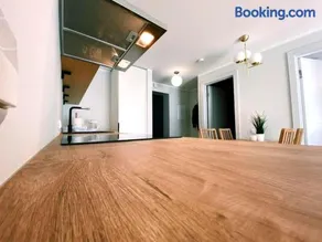 Albatross Mini - 2 Room Seaside Air-conditioned Apartment with Balcony - Image 5