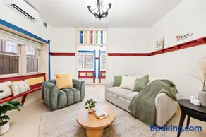 Mosman 2BR Coastal Retreat | Balmoral & Harbour - Image 1