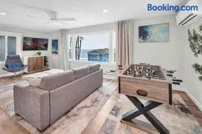 Ocean View 2BD Boutique Retreat, One Block from the Beach, Sleeps 6 - Image 1