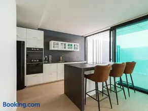 Sunset Beach Chalet - Image 3
