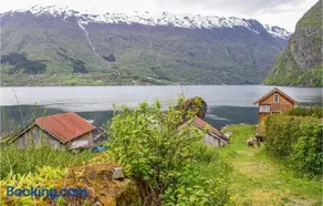 Nice Home In Vik I Sogn With Jacuzzi - Image 2
