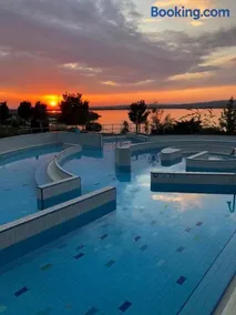 Velence Wellness Apartman - Image 1