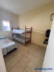 Casa para 5 pessoas, 1 vaga de garagem, wi-fi, próximo EMS - Image 3