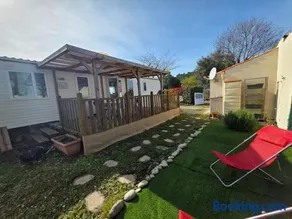 Grand Mobil Home Climatisation 4 x vélos fournis - Image 1